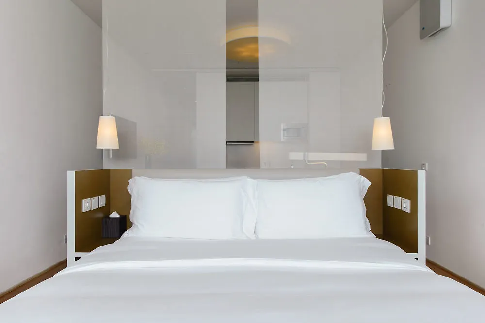The Connaught Hotel Hong Kong 4*,  China